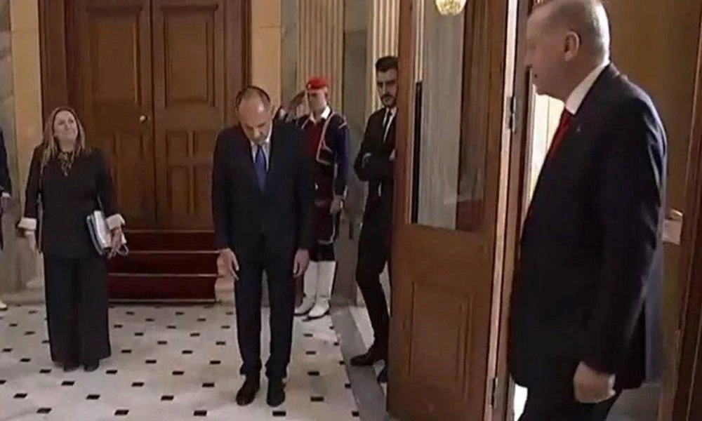 Με αυτά τα μυαλά… καληνύχτα σας!